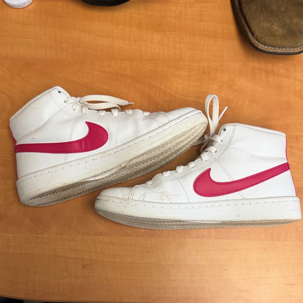 Nike  High-Top Sneakers